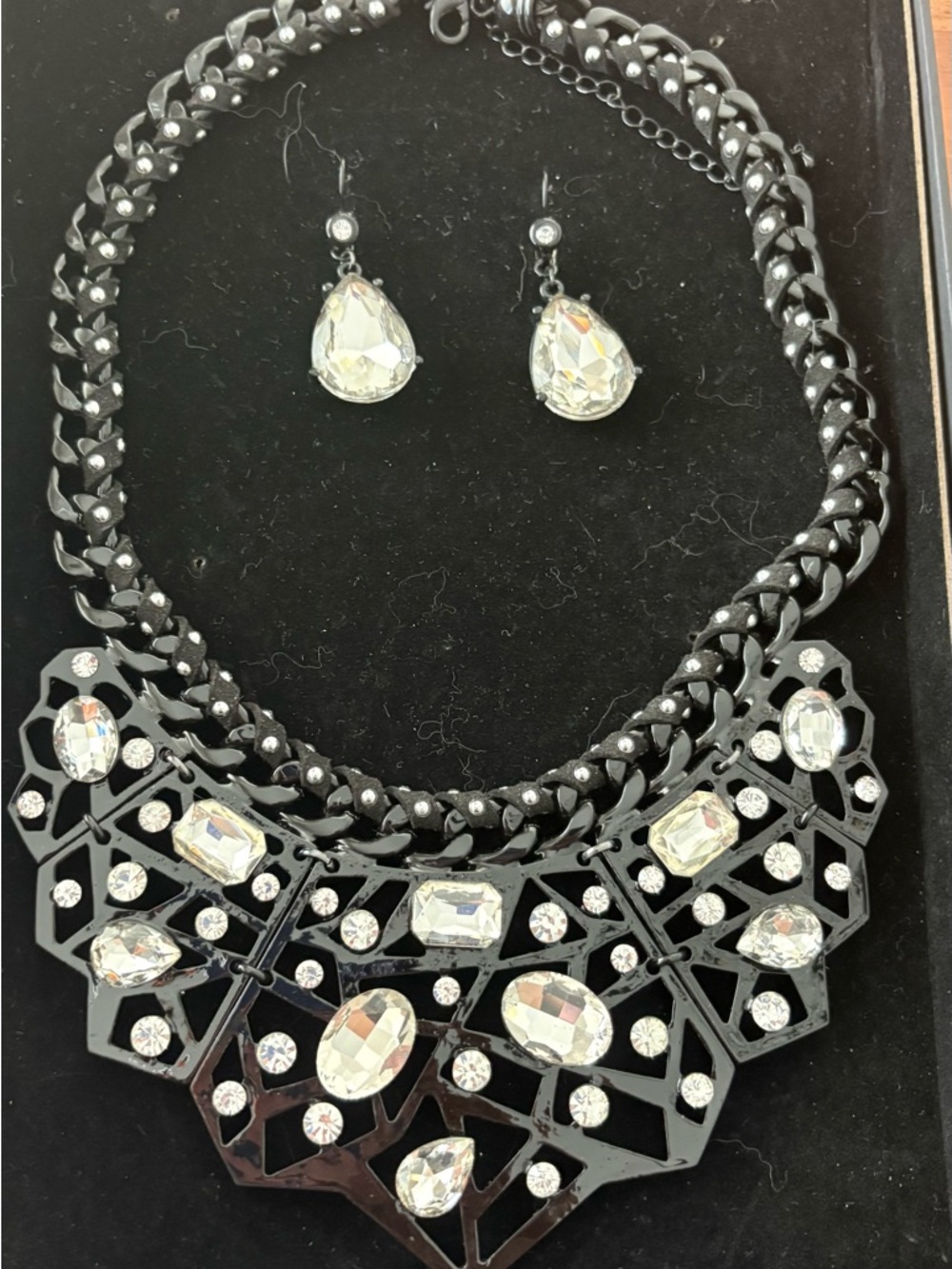 Crystal Statement Bib Necklace and Earrings Set - Black and Clear